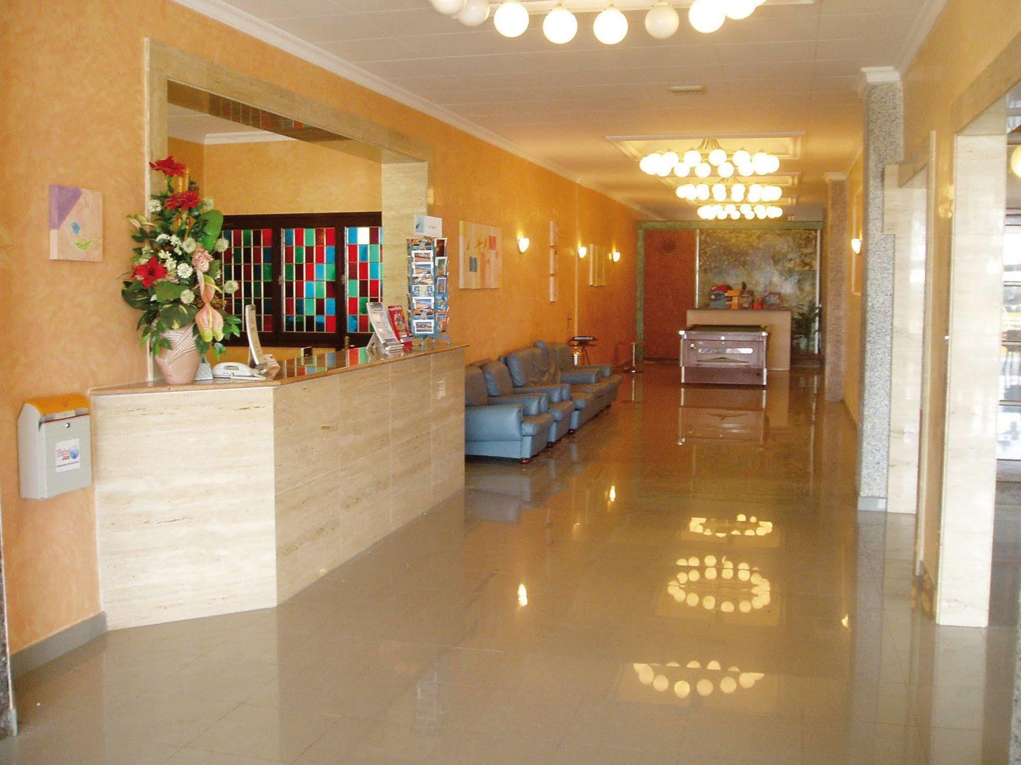 Hotel Fragata Калея Екстериор снимка